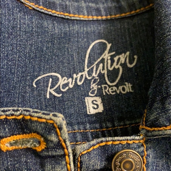 Jeans jacket 🧥 - Picture 2 of 6